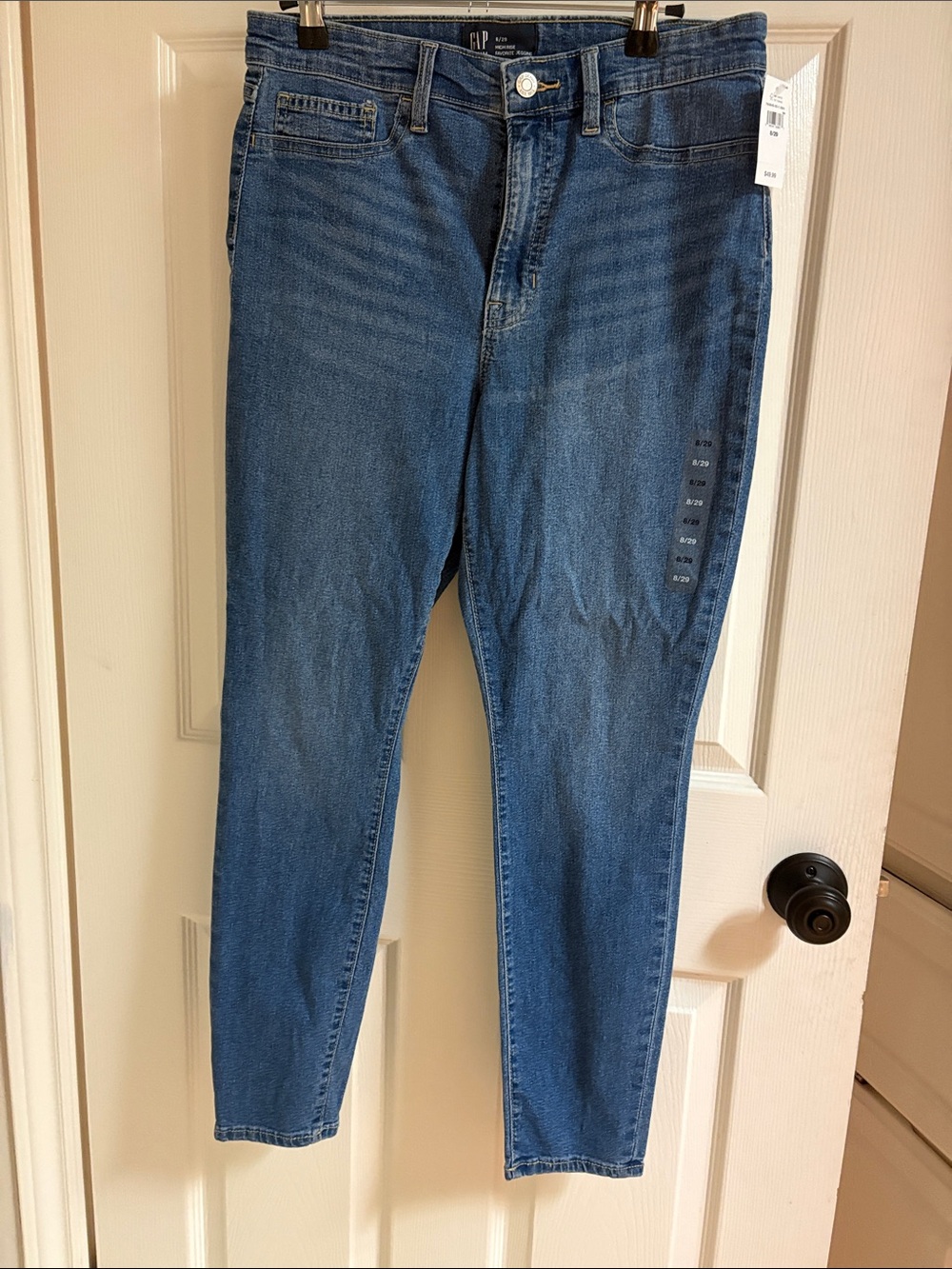 GAP Women's Skinny Jeans in Medium Blue Wash